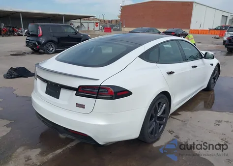 2023 Tesla Model S Plaid Tri Motor All-Wheel Drive from USA, damaged, VIN 5YJSA1E60PF513950